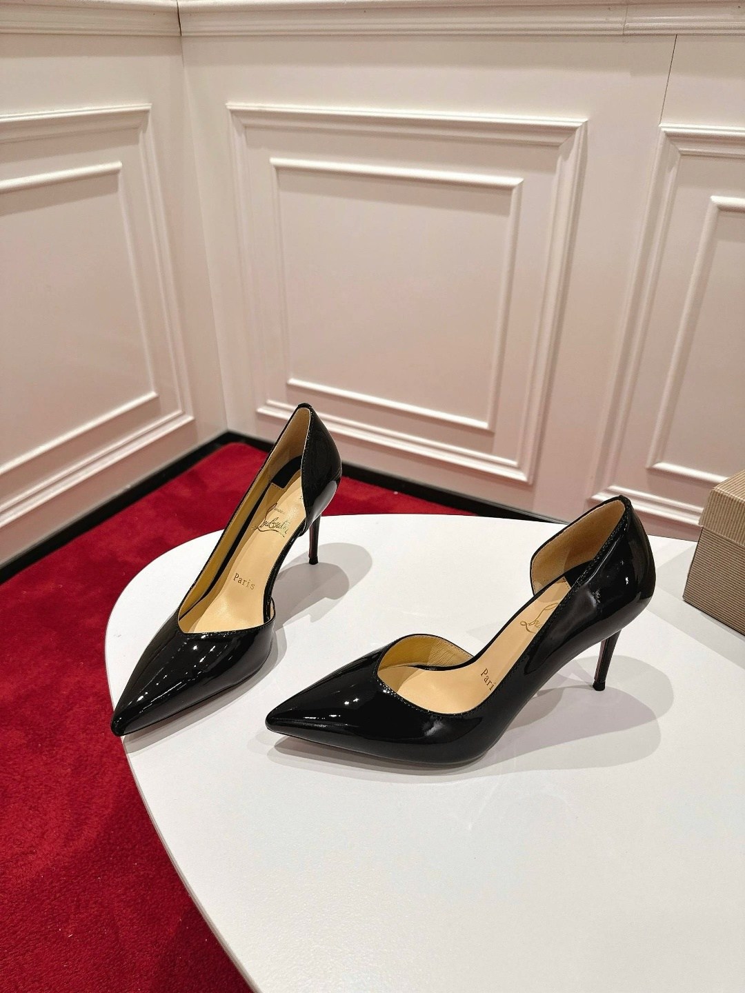 christian louboutin туфли,туфли женские,лакированные туфли женские,туфли louboutin,туфли лодочки женские