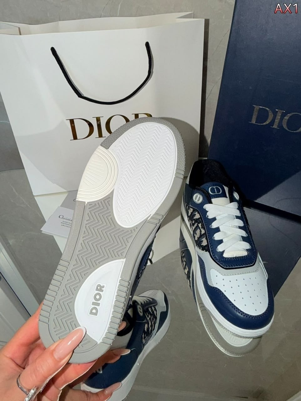кроссовки dior christian,кроссовки dior,кроссовки dior спортивная  для активного отдыха,кроссовки мужские dior,кроссовки christian dior b27