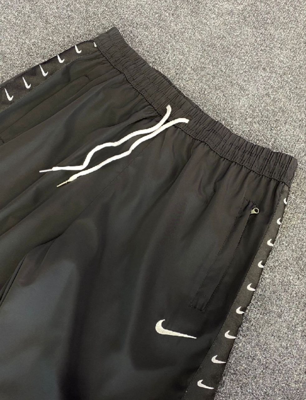 мужские спортивные штаны nike,спортивные штаны nike,брюки штаны,nike штаны,штаны с штукой