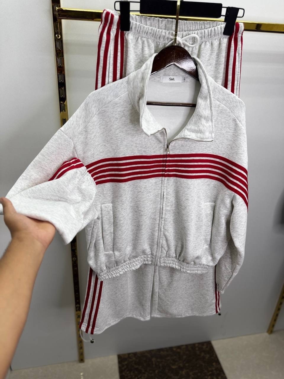 adidas женский спортивный костюм,костюм спортивный женский,спортивный костюм,спортивные костюмы адидас,модные спортивные костюмы