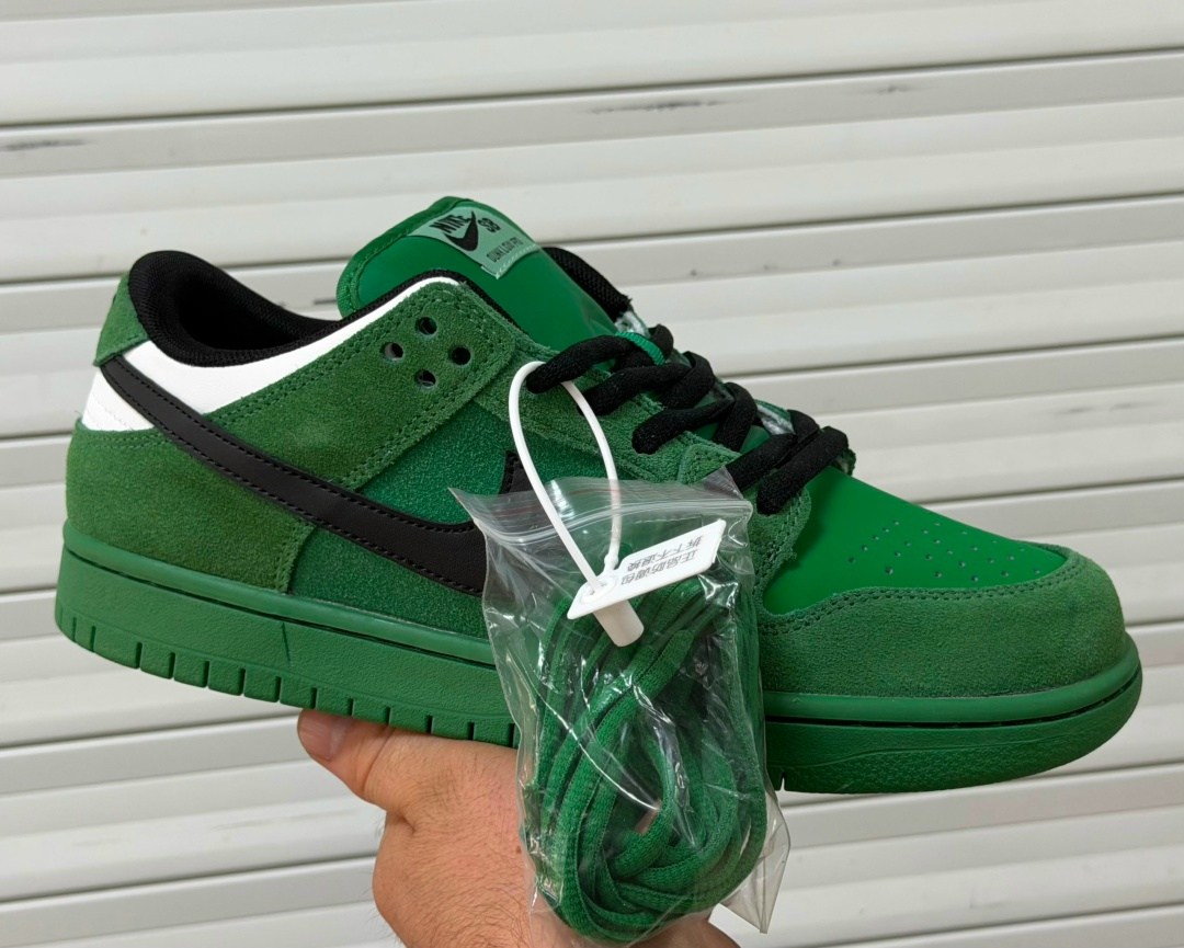 dunk low nike,nike dunk low green,nike sb dunk,nike supreme,nike dunk low varsity green
