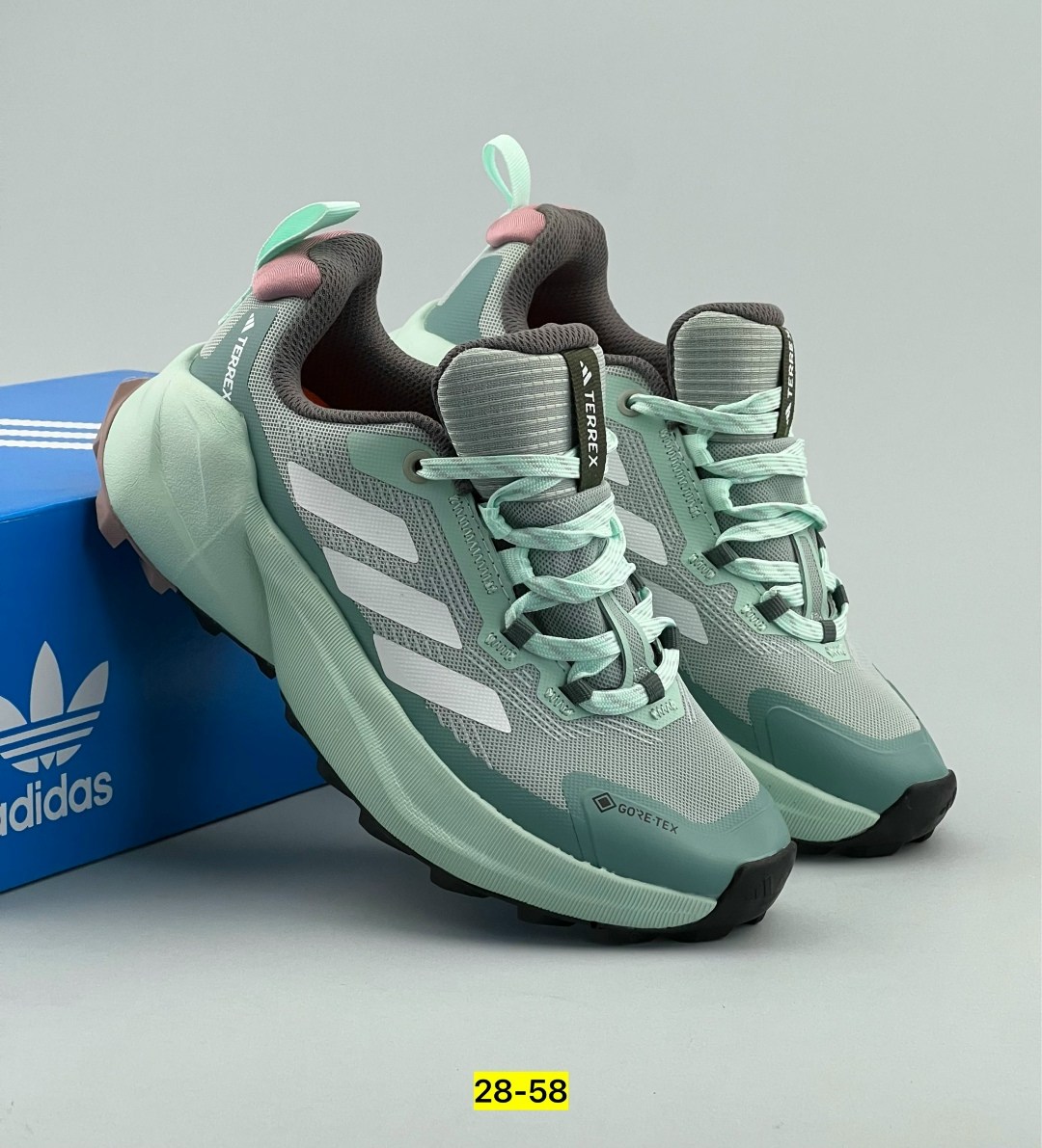 кроссовки женские adidas,кроссовки,кроссовки adidas,кроссовки женскиe,кроссовки треккинговые