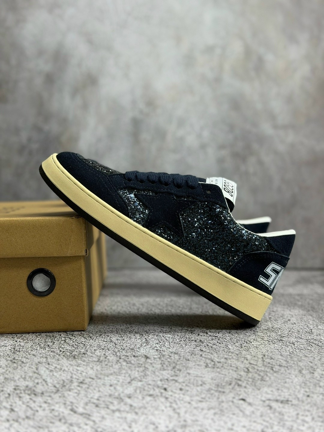 ,кроссовки golden goose, женская,кроссовки филипп плейн мужские,замшевые кеды