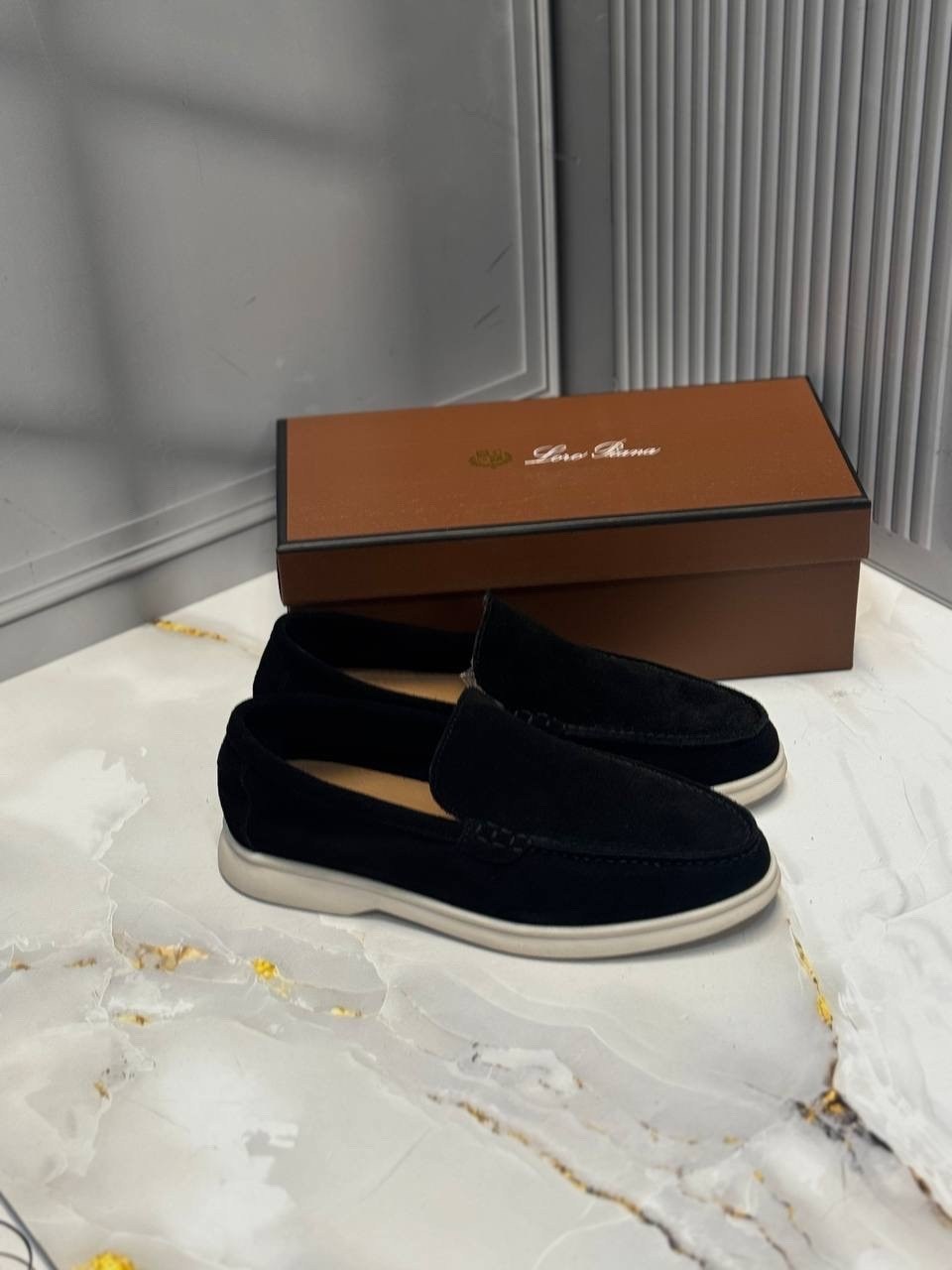 лоферы из натуральной замши loro piana,лоферы loro piana мужские,,лоферы loro piana,замшевые лоферы