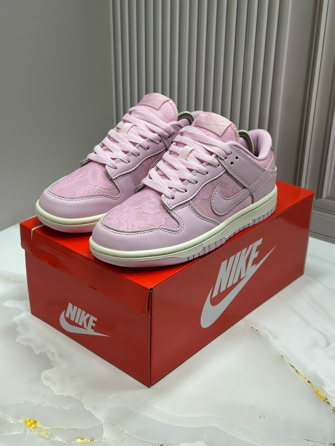 женские кроссовки nike dunk low,nike розовые кроссовки dunk для женщин,nike dunk low lx pink foam (w),кроссовки nike dunk low hj5870-600 розовые,женские повседневные кроссовки nike dunk low