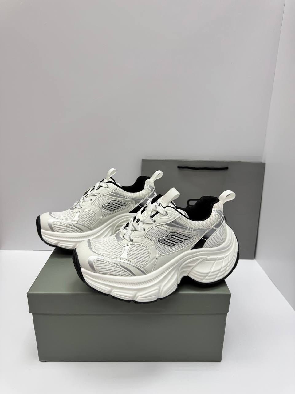кроссовки женские balenciaga,кроссовки balenciaga,,кроссовки женские,повседневная спортивная  balenciaga