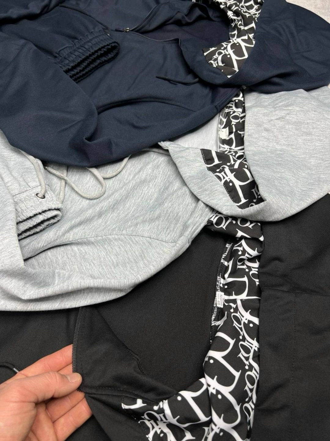 спортивный костюм loro piana,спортивный костюм brunello cucinelli,костюм спортивный,мужской спортивный костюм,спортивный костюм для мужчин