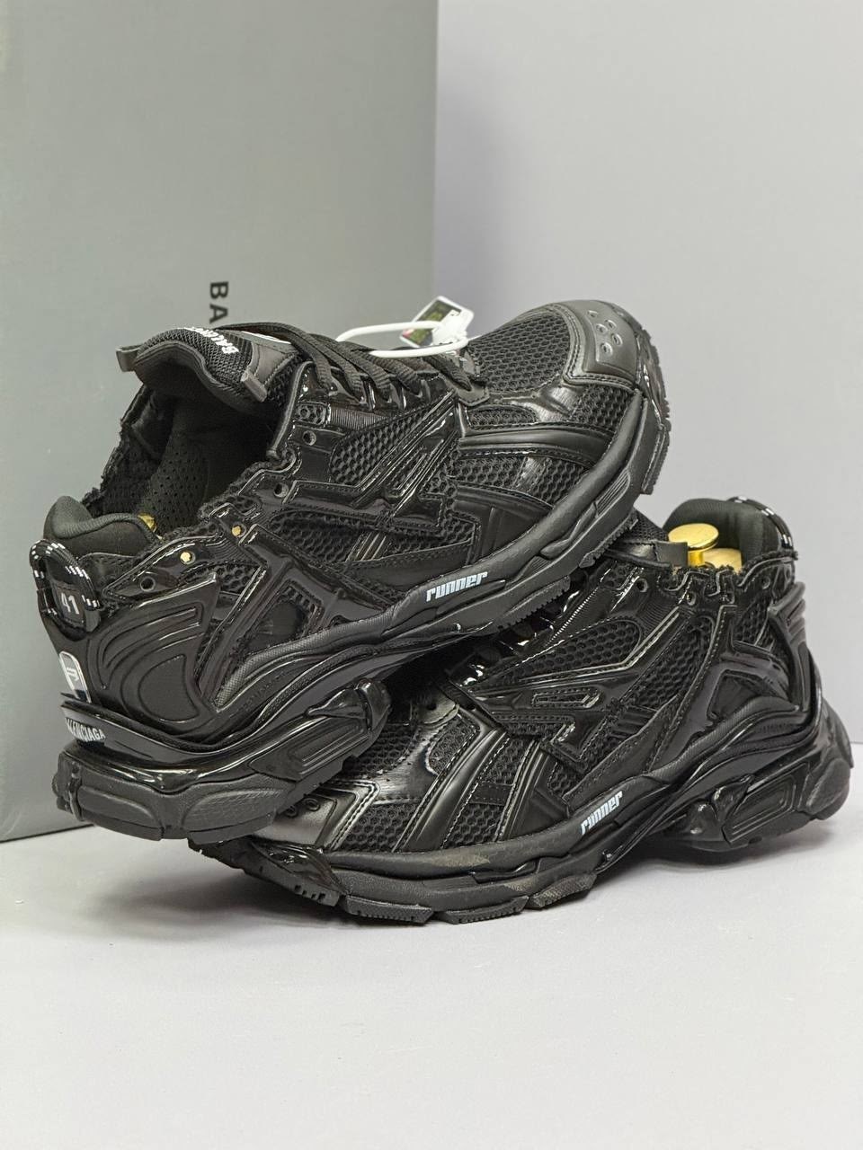 черные мужские кроссовки runner balenciaga,кроссовки balenciaga runner,кроссовки balenciaga under armour x runner sneaker black,кроссовки balenciaga,кроссовки баленсиага раннер