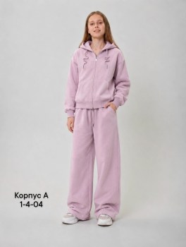 Костюм