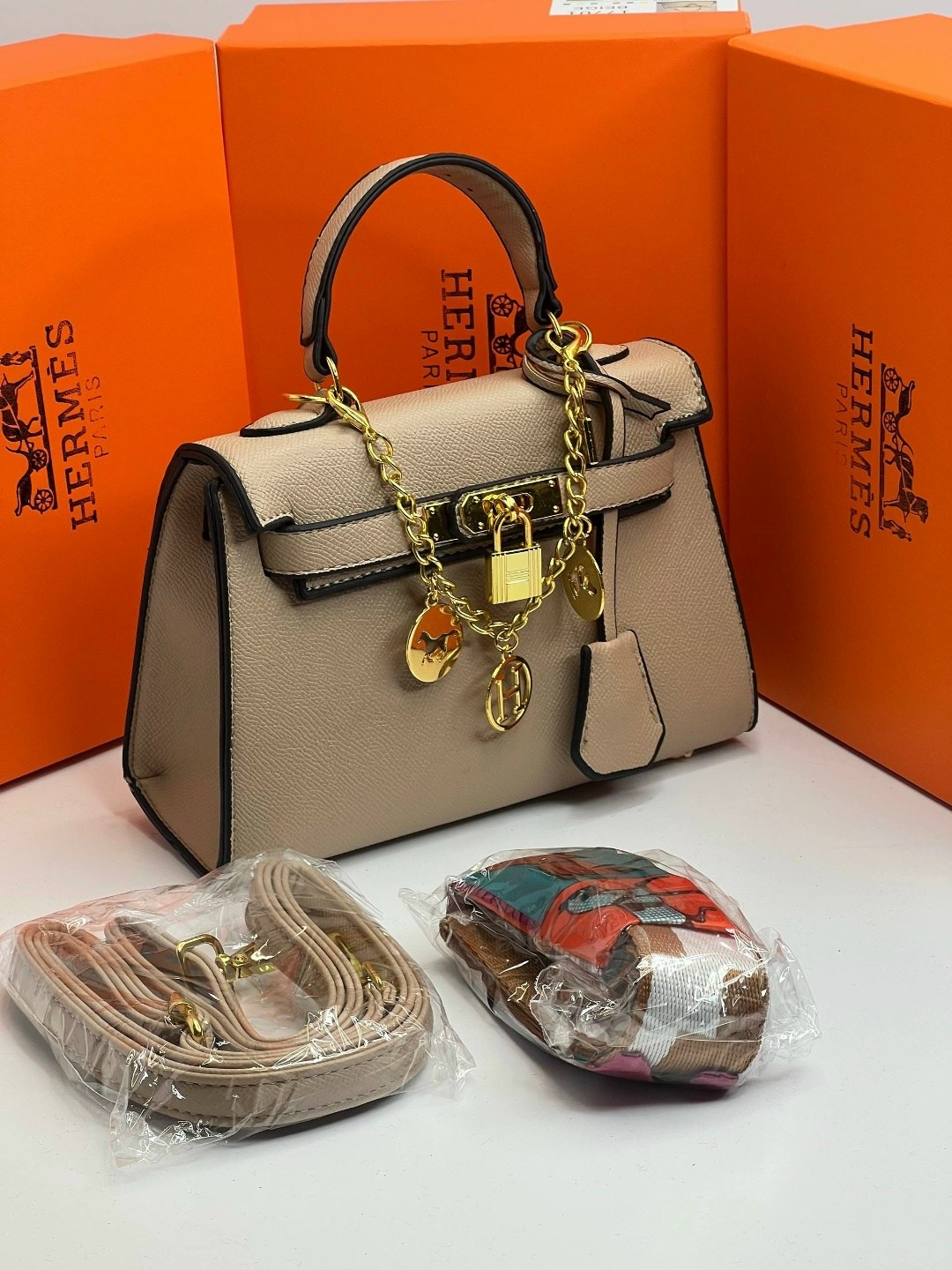 женская сумка hermes,гермес сумка,сумка hermes,hermes сумка на плечо,эрмес сумка