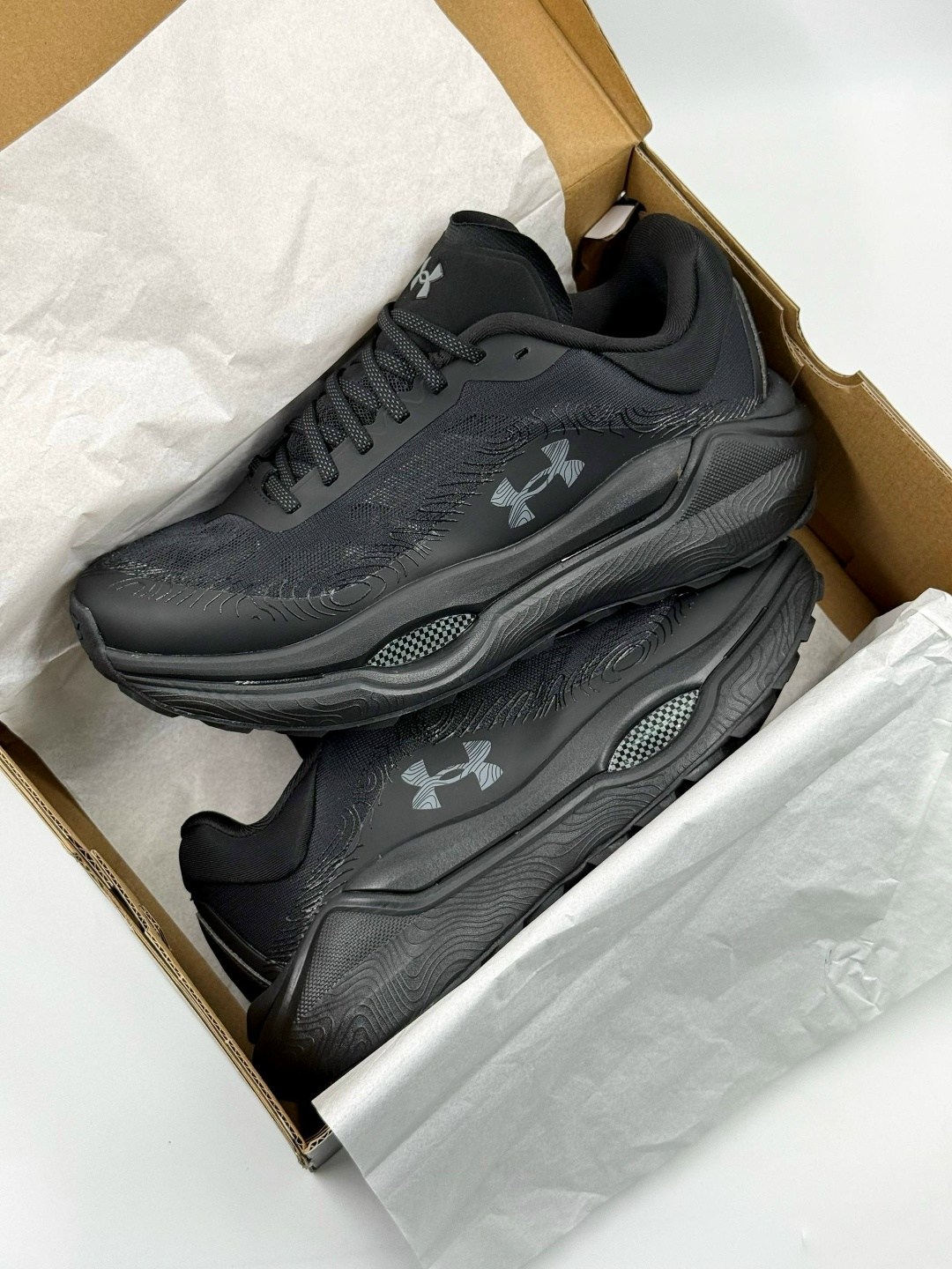мужские кроссовки under armour charged escape 4,мужские кроссовки under armour charged assert 10,кроссовки under armour,кроссовки under armour charged escape 4 black,кроссовки under armour charged rog