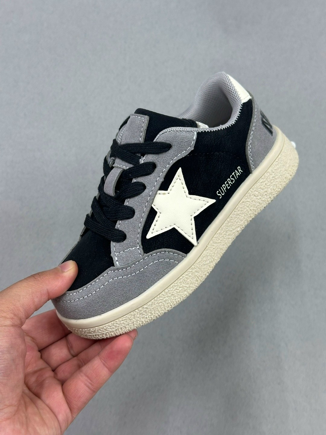 ,кроссовки converse,женские кроссовки,кеды жен,модные кроссовки