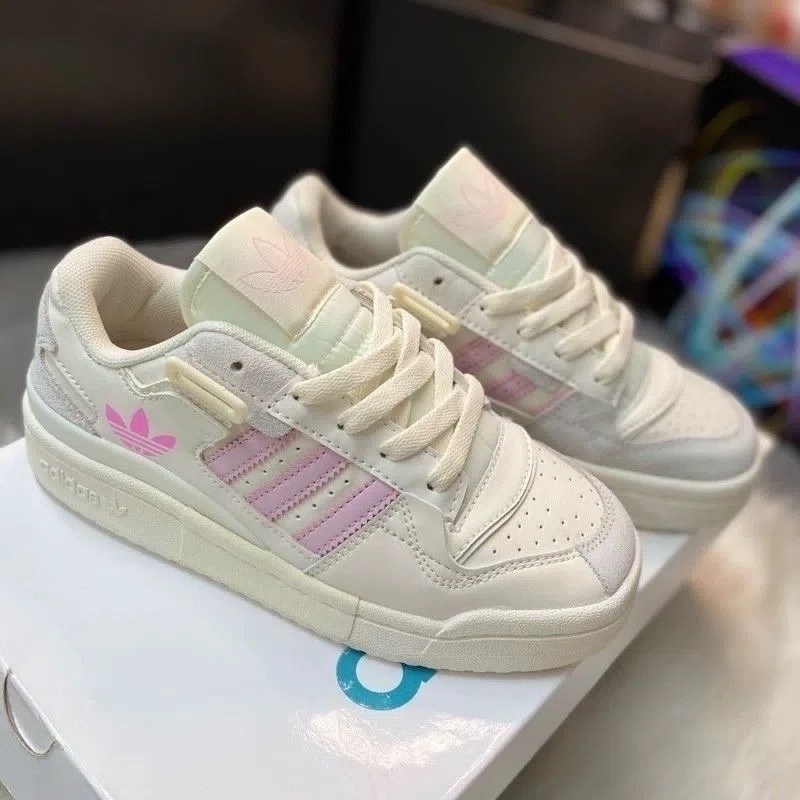женские кроссовки adidas,кроссовки adidas,,adidas nmd r1 женские,женские кроссовки