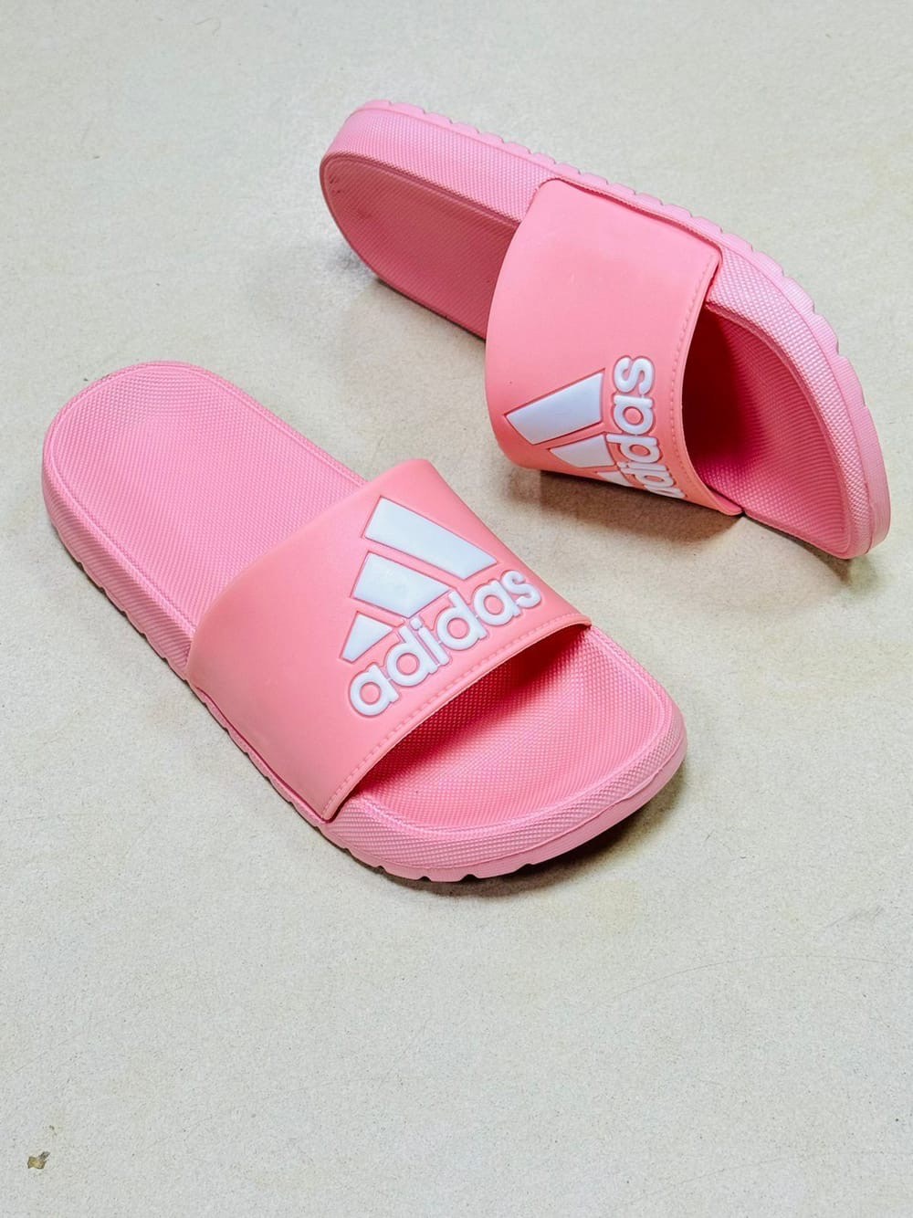 шлепанцы adidas,шлепанцы адидас красные,adidas adilette comfort slides,шлепанцы adilette comfort gy1947 adidas красный 39 eu,шлепки adidas мужские