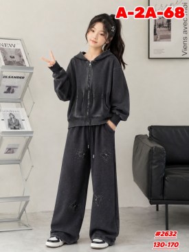 Костюм