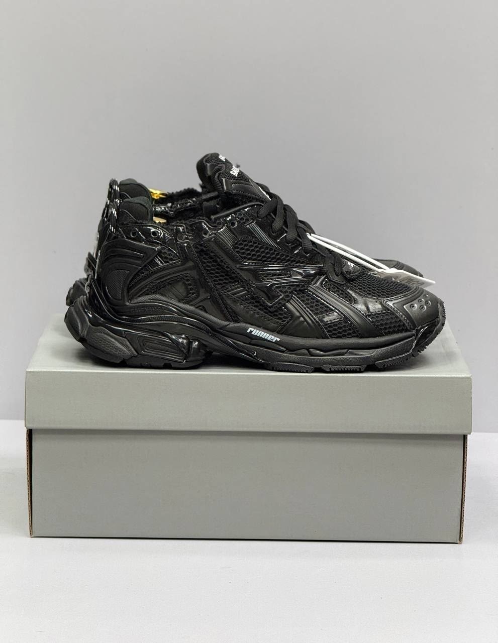 черные мужские кроссовки runner balenciaga,кроссовки balenciaga runner,кроссовки balenciaga under armour x runner sneaker black,кроссовки balenciaga,кроссовки баленсиага раннер