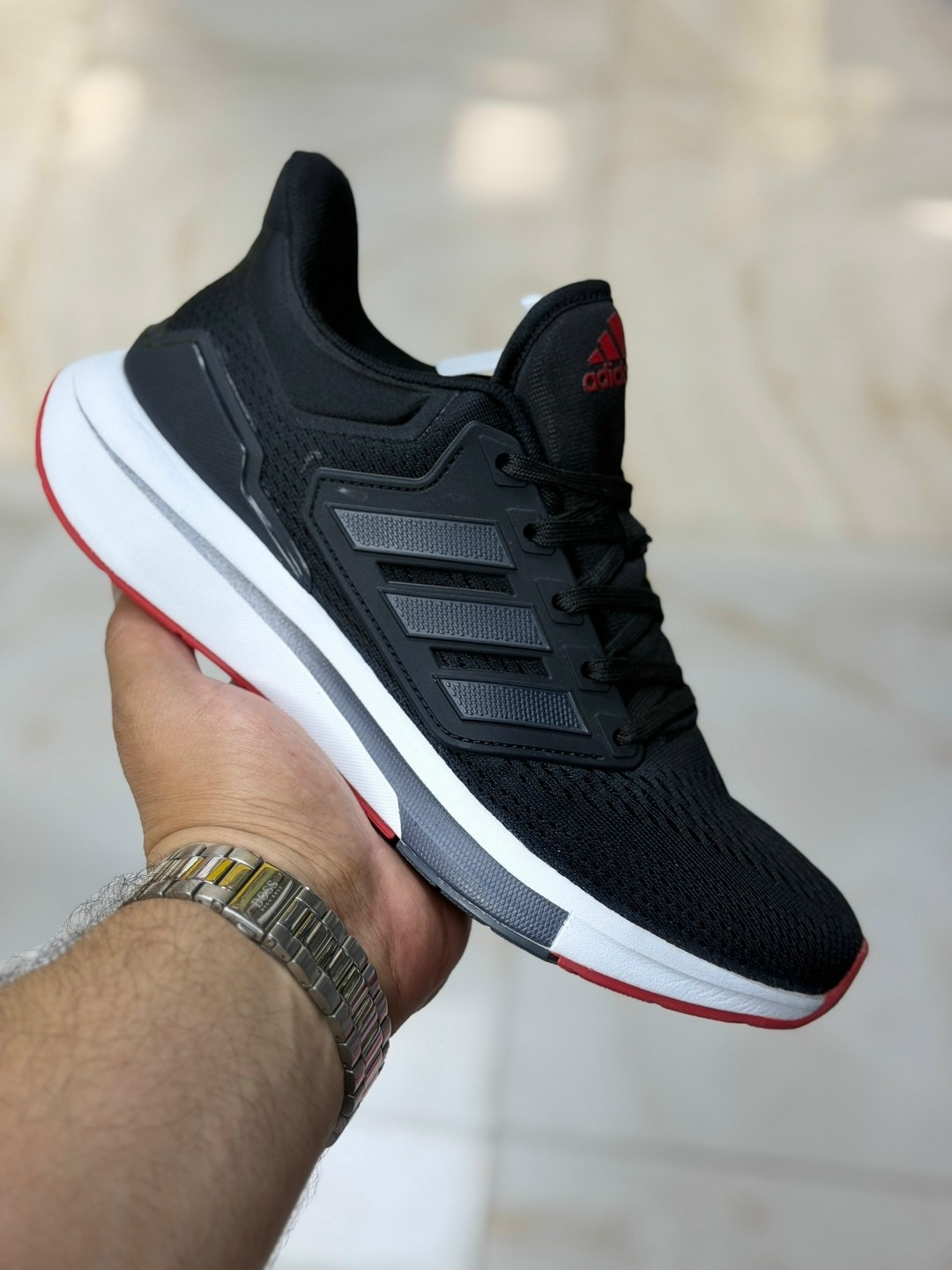 кроссовки adidas,кроссовки мужские adidas,дышащие кроссовки адидас,кроссовки adidas eq 21 run,беговые кроссовки adidas