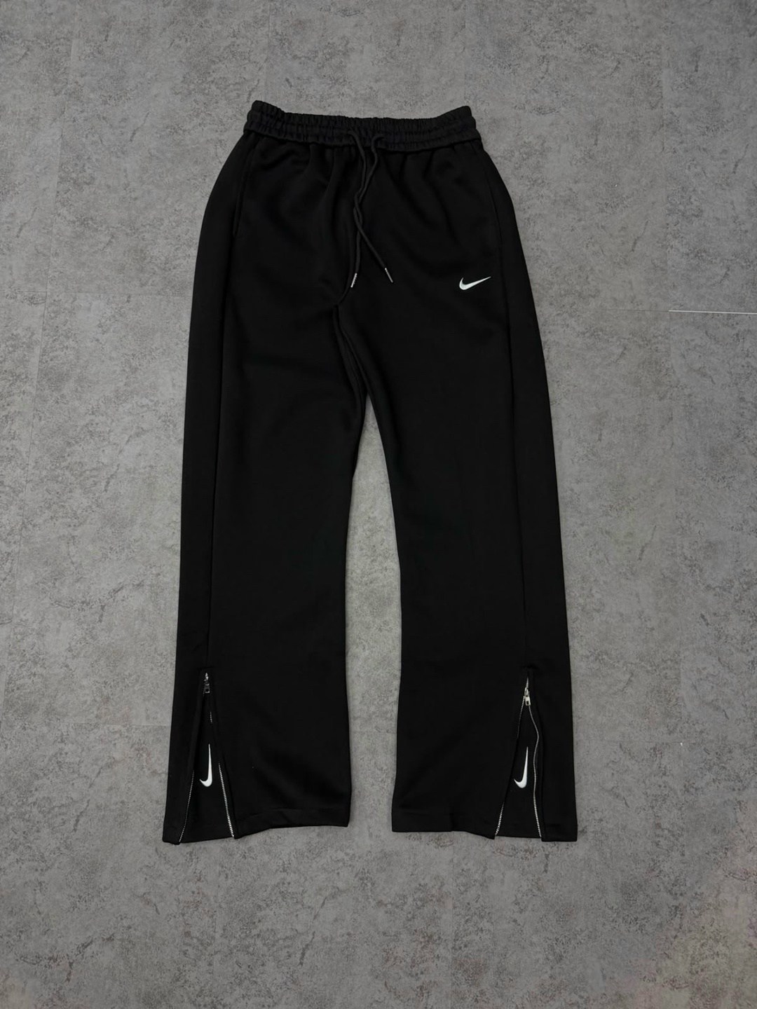 спортивные штаны nike,штаны спортивные мужские nike,брюки спортивные,брюки спортивные nike,спортивные штаны