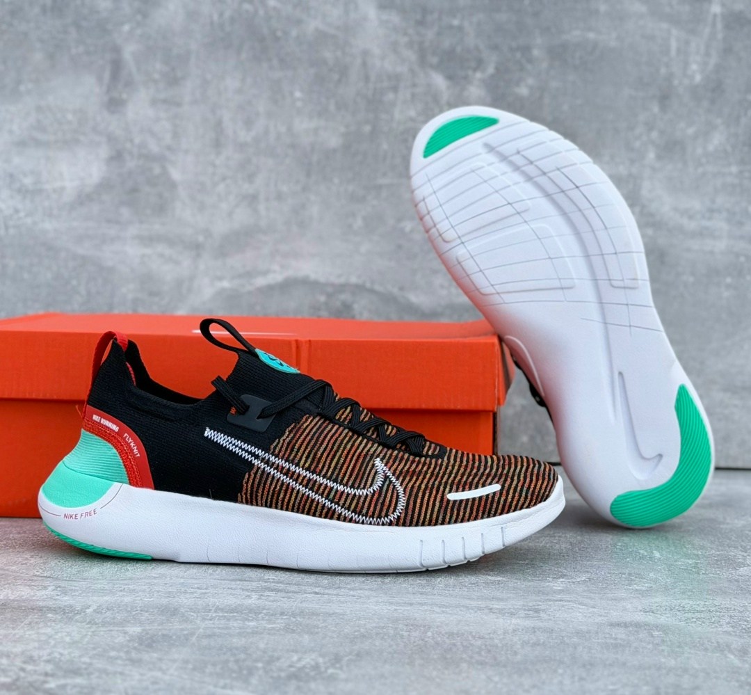 кроссовки nike,кроссовки,спортивная ,оригинальные кроссовки,российские кроссовки