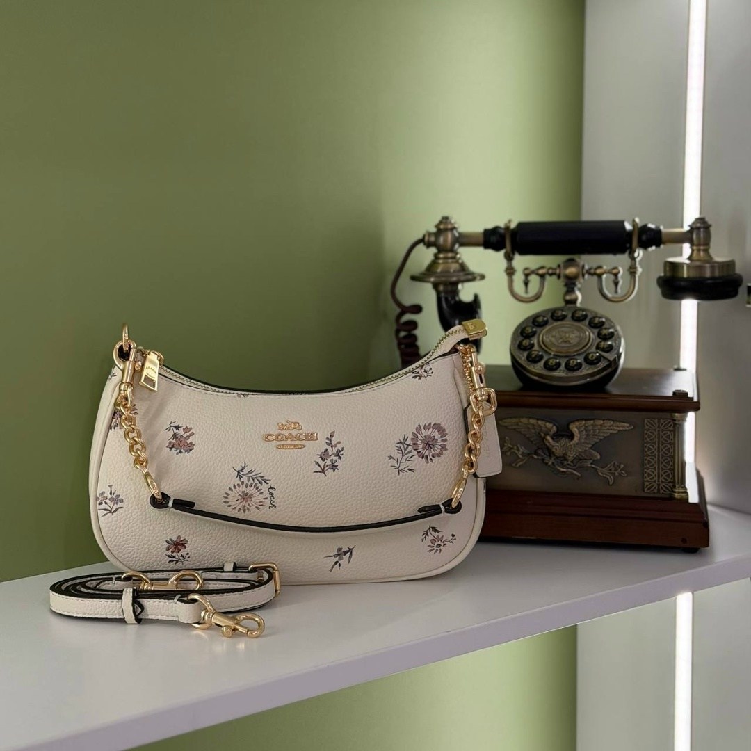сумка coach,сумка женская coach,coach handbags,сумка,coach zip top shoulder bag with heart print