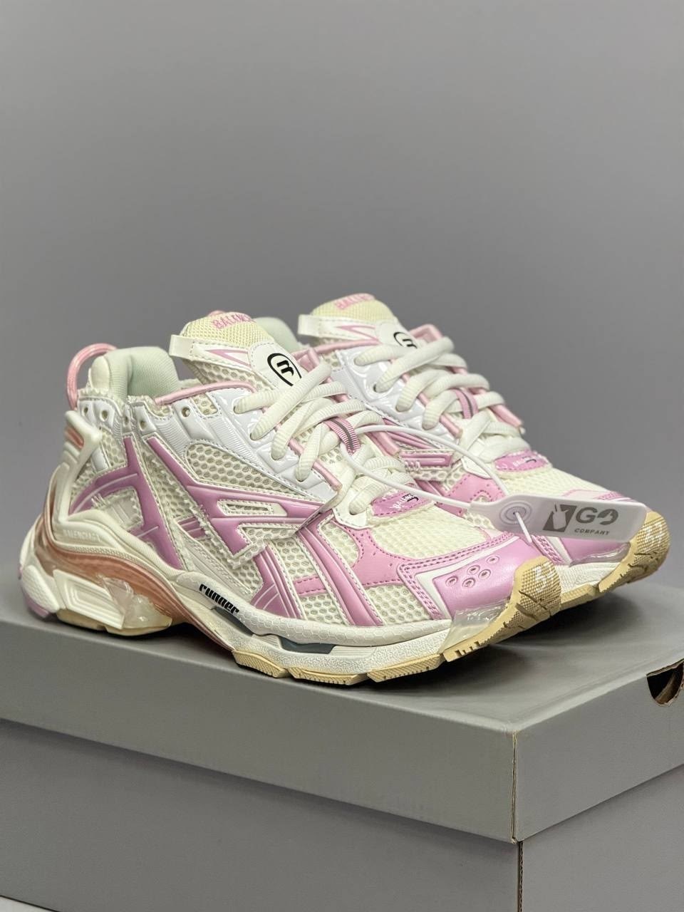 кроссовки balenciaga runner,кроссовки balenciaga,женские кроссовки balenciaga,кроссовки баленсиага runner,кроссовки balenciaga wmns runner sneaker white