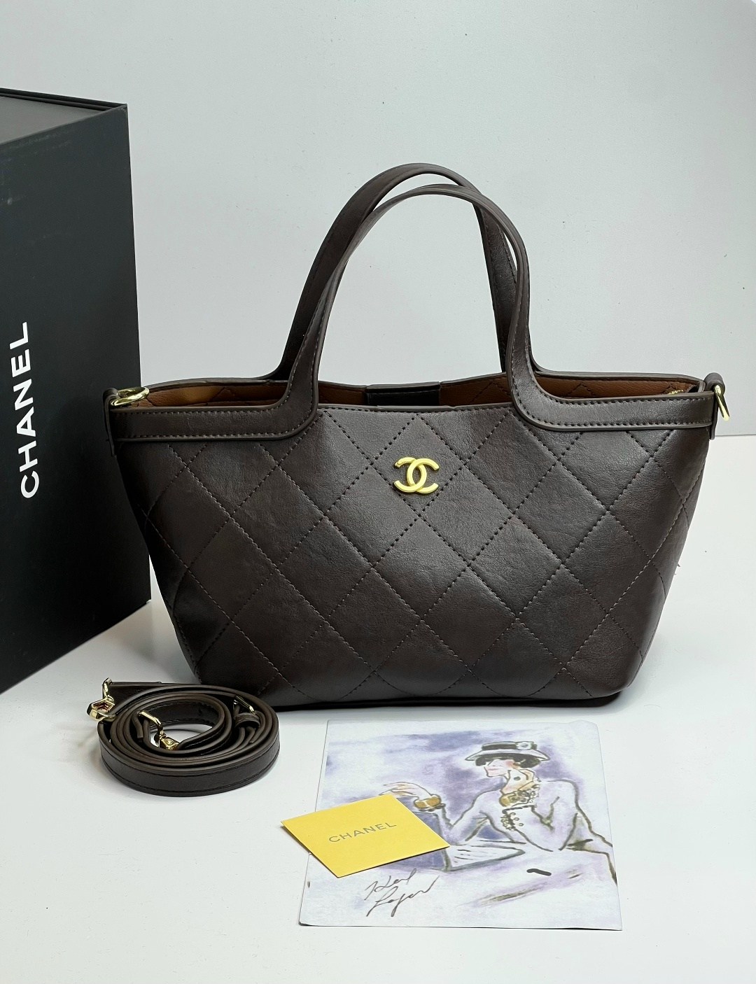 сумка шанель,белая сумка от шанель,chanel сумка,белая сумка шанель,сумка шоппер шанель