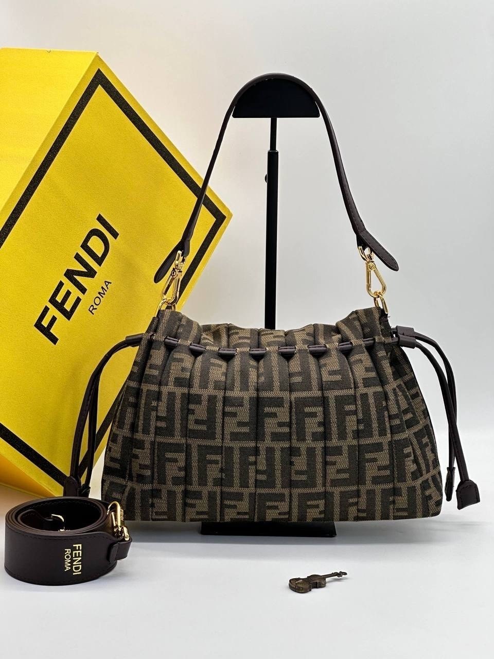 сумка fendi,fendi сумка на плечо,женская сумка fendi,сумка фенди,сумка