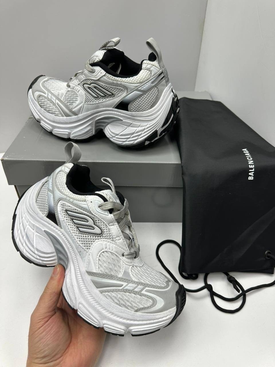 кроссовки женские balenciaga,кроссовки balenciaga,кроссовки balenciaga 10xl,кроссовки sneaker tess 12 balenciaga,кроссовки balenciaga 10xl sneaker in white black gris