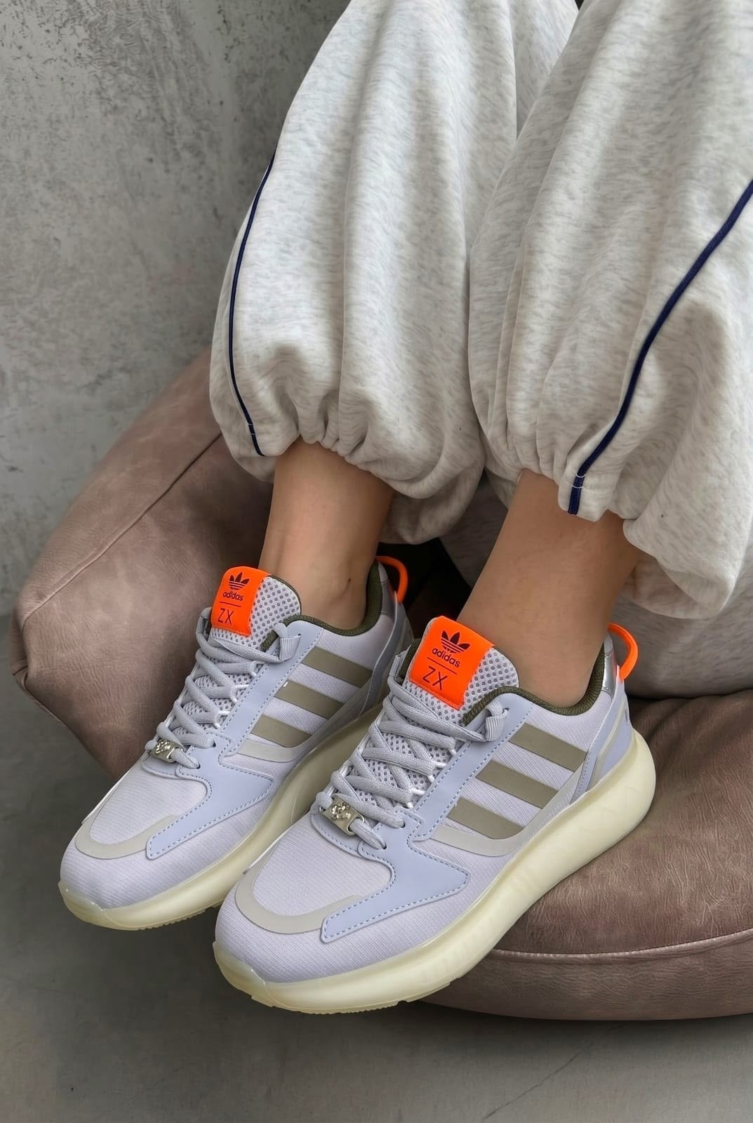 кроссовки,женские кроссовки,кроссовки adidas,женские кроссовки adidas,повседневные кроссовки
