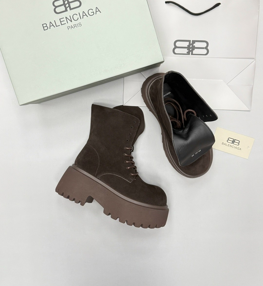 ботинки balenciaga,balenciaga женские кожаные ботинки balenciaga чёрного цвета,,ботинки баленсиага,balenciaga женские кожаные ботинки чёрного цвета