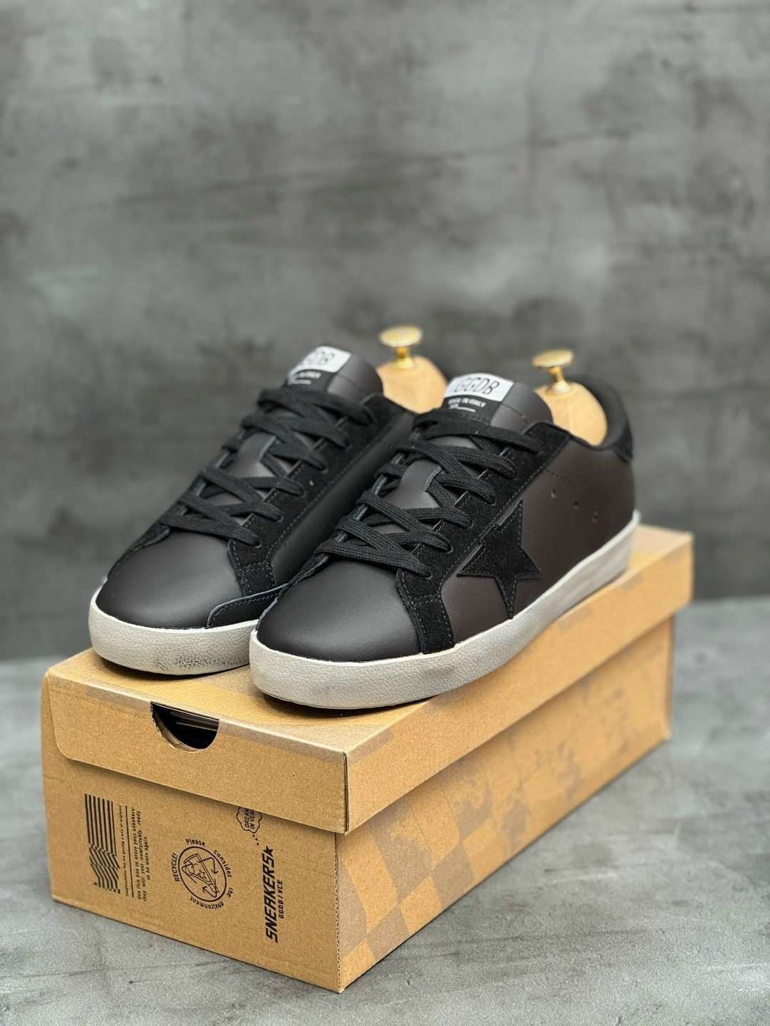 кроссовки golden goose,кроссовки super-star classic golden goose,,кожаные кроссовки golden goose super star,golden goose superstar кеды мужские