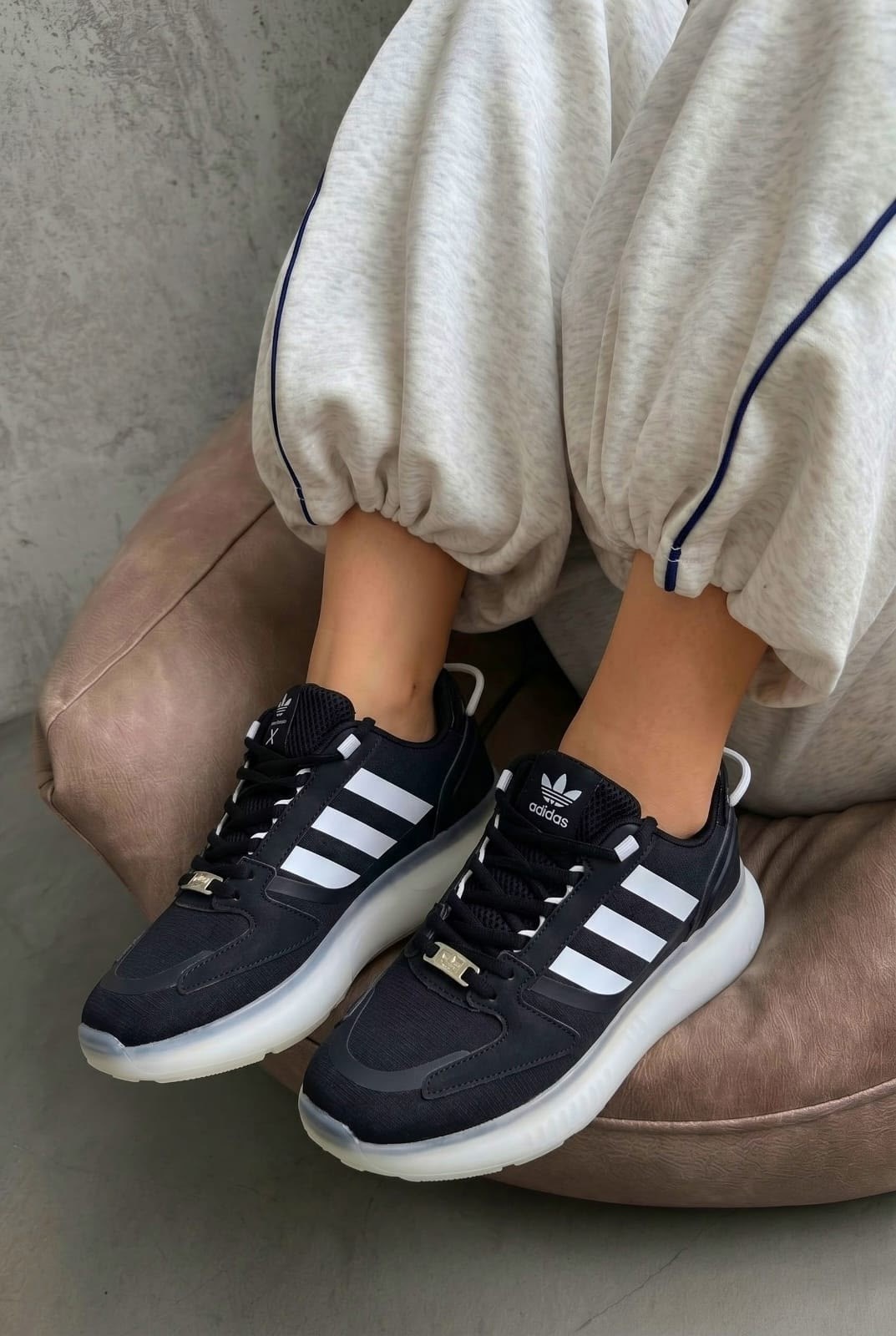 кроссовки,женские кроссовки,кроссовки adidas,женские кроссовки adidas,повседневные кроссовки