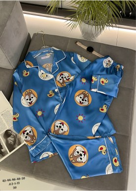 Костюм