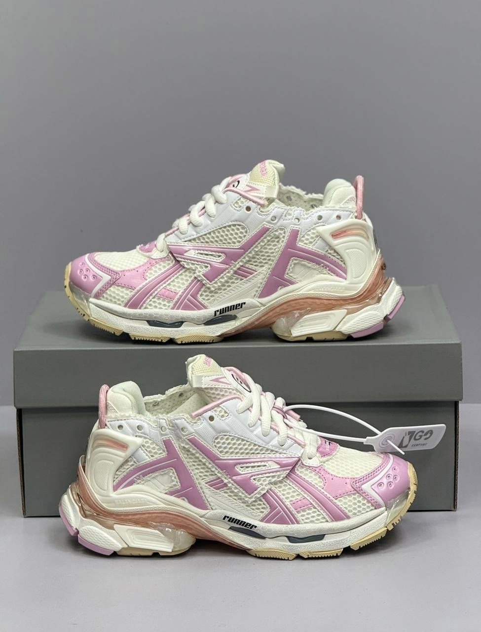 кроссовки balenciaga runner,кроссовки balenciaga,женские кроссовки balenciaga,кроссовки баленсиага runner,кроссовки balenciaga wmns runner sneaker white