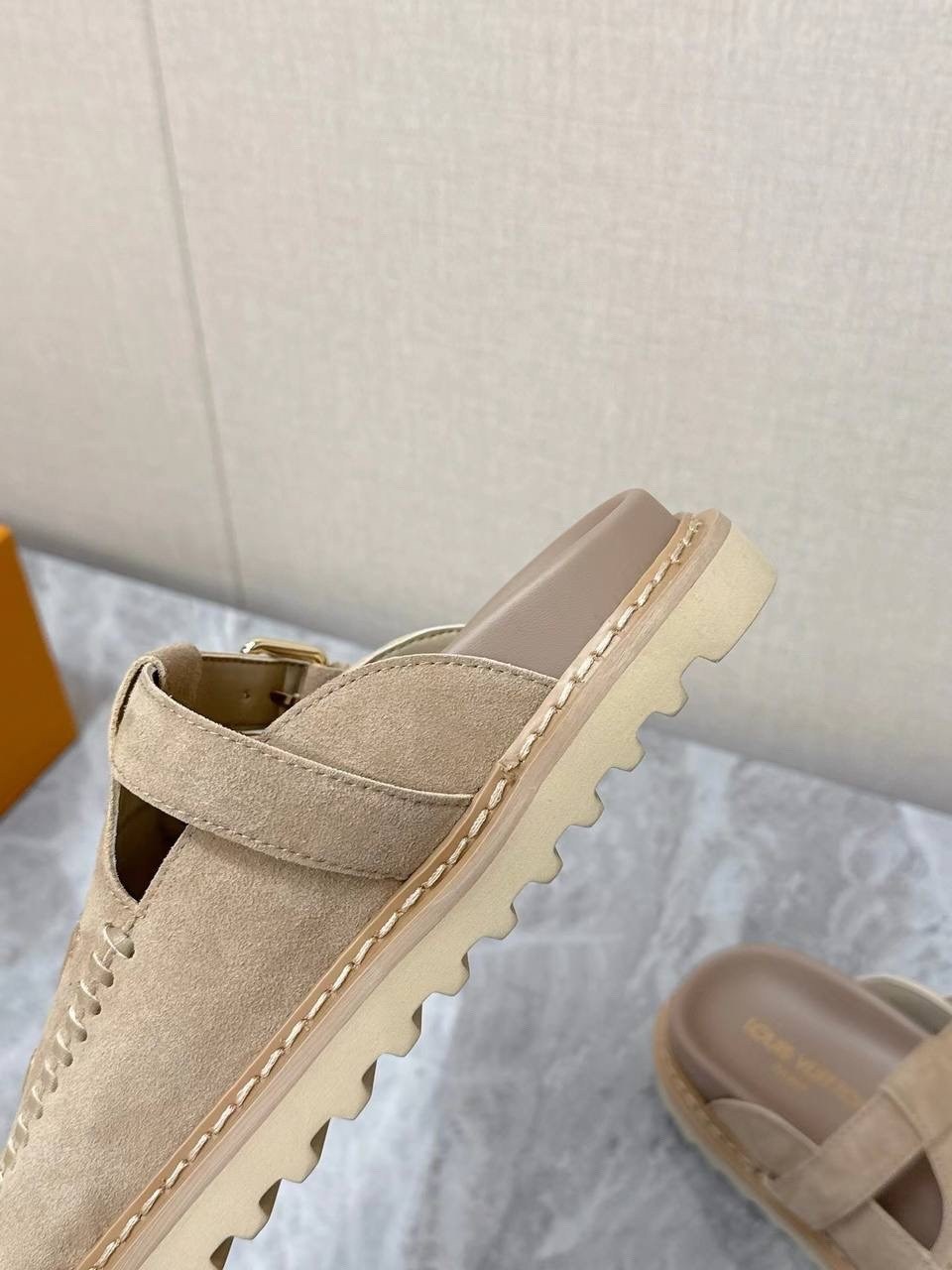 ,мюли louis vuitton,мюли женские,женская ,женские сандали louis vuitton