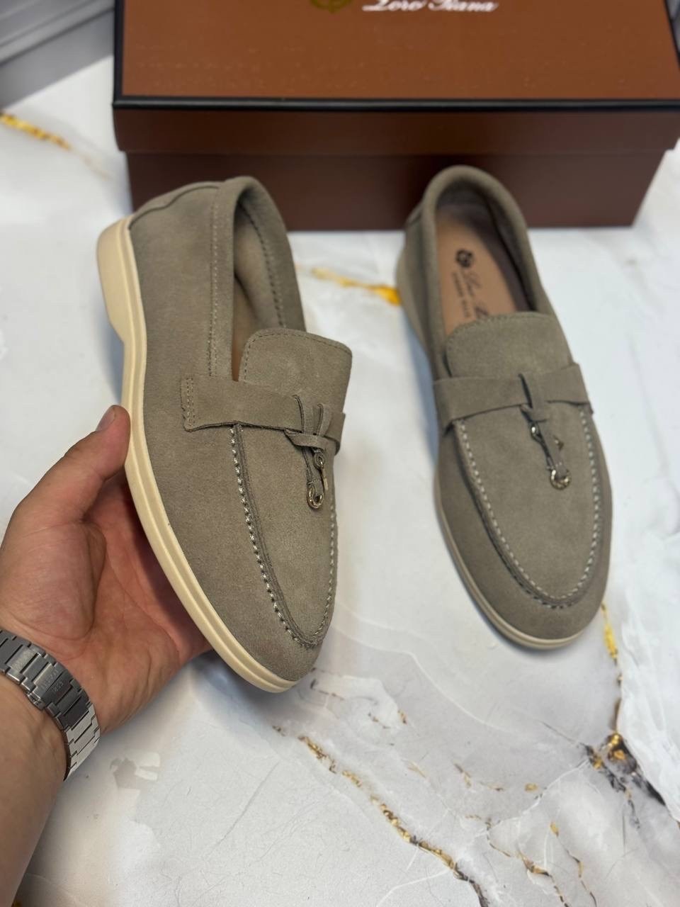 лоферы из натуральной замши loro piana,лоферы loro piana мужские,,лоферы loro piana,замшевые лоферы
