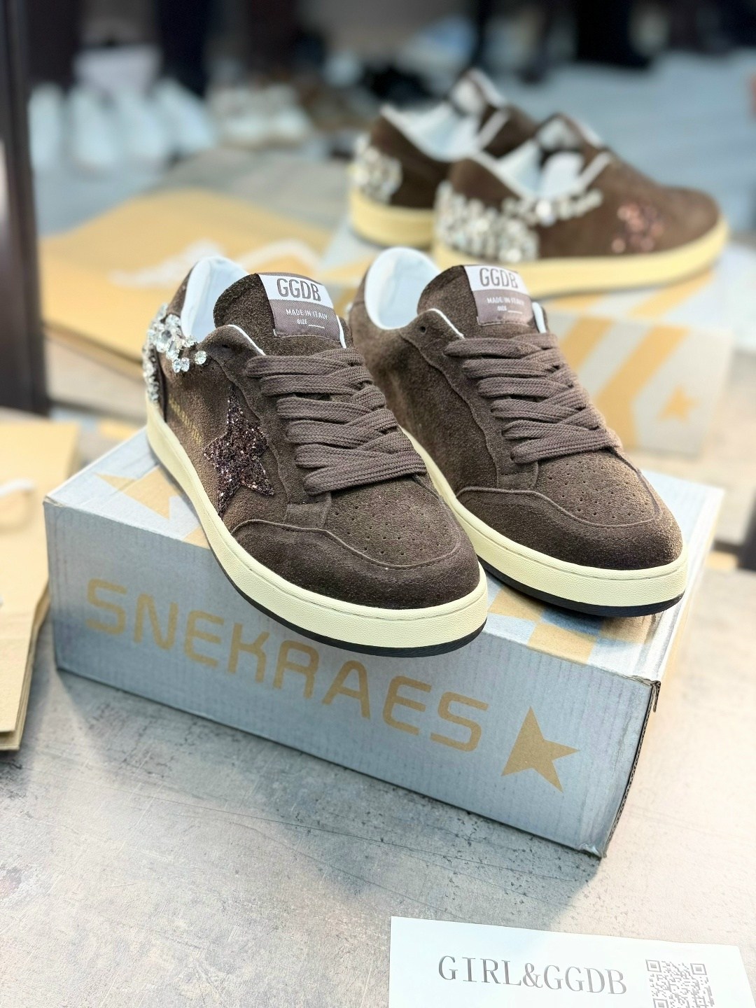 ,кеды golden goose,лаковые кроссовки golden goose,кроссовки golden goose,кеды