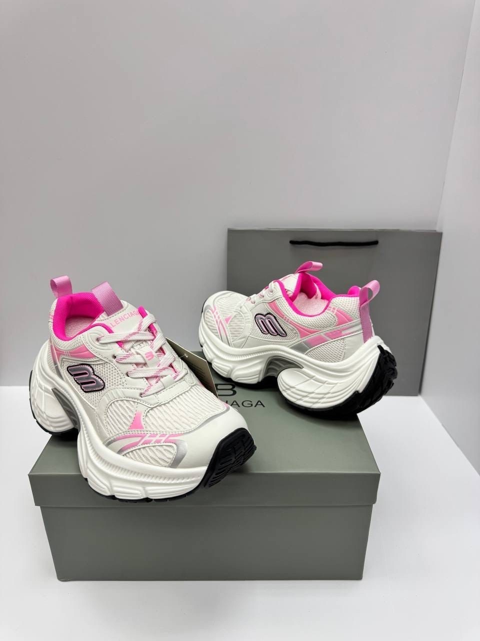 кроссовки женские balenciaga,кроссовки balenciaga,,кроссовки женские,повседневная спортивная  balenciaga