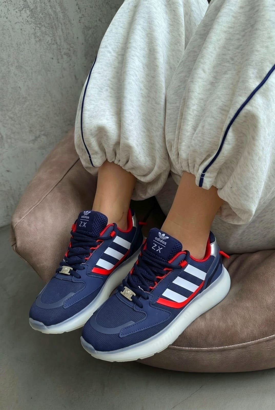 кроссовки,женские кроссовки,кроссовки adidas,женские кроссовки adidas,повседневные кроссовки