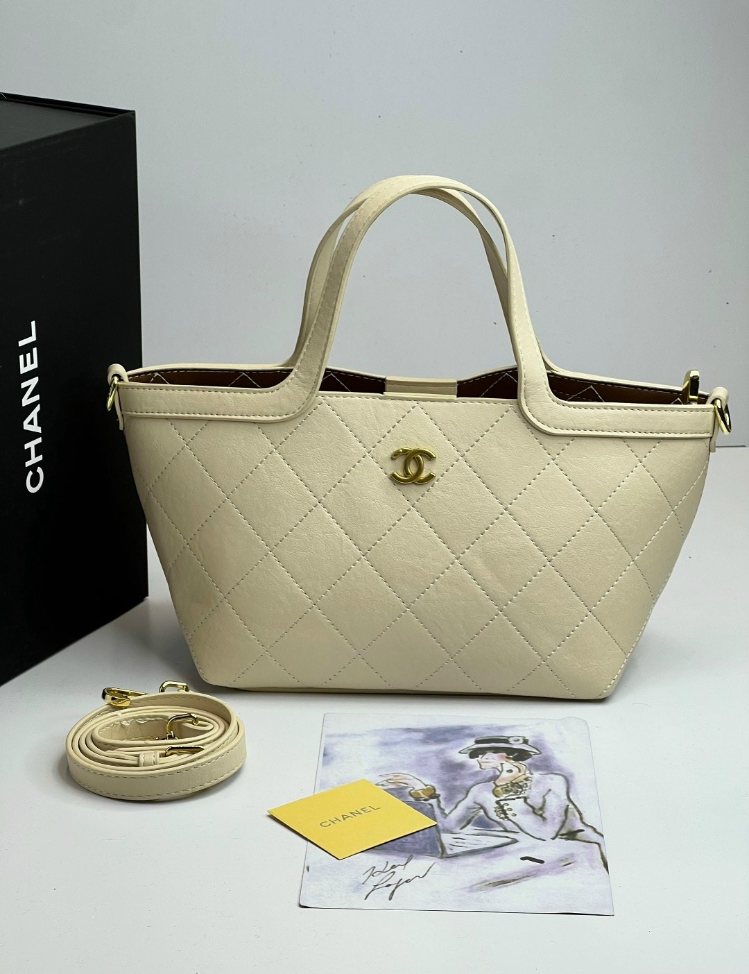 сумка шанель,белая сумка от шанель,chanel сумка,белая сумка шанель,сумка шоппер шанель