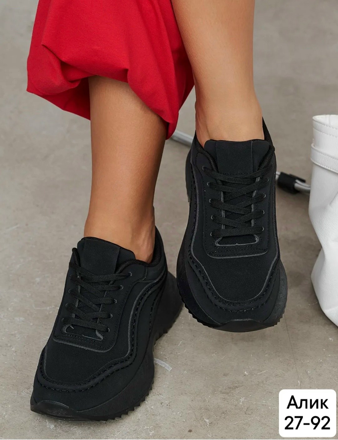 ,кроссовки тренд 2026,кроссовки женскиe,кроссовки женские осенние,черные кроссовки