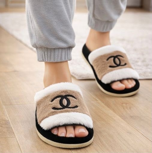 тапочки chanel,тапочки шанель женские,тапочки модные,женские тапочки,chanel slippers