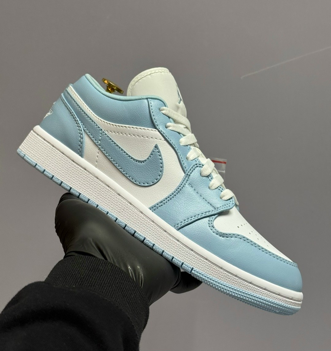 air jordan 1 low 'ice blue',jordan 1 low se reverse ice blue,nike air jordan 1 low,air jordan 1 low wmns ice blue,air jordan 1 low