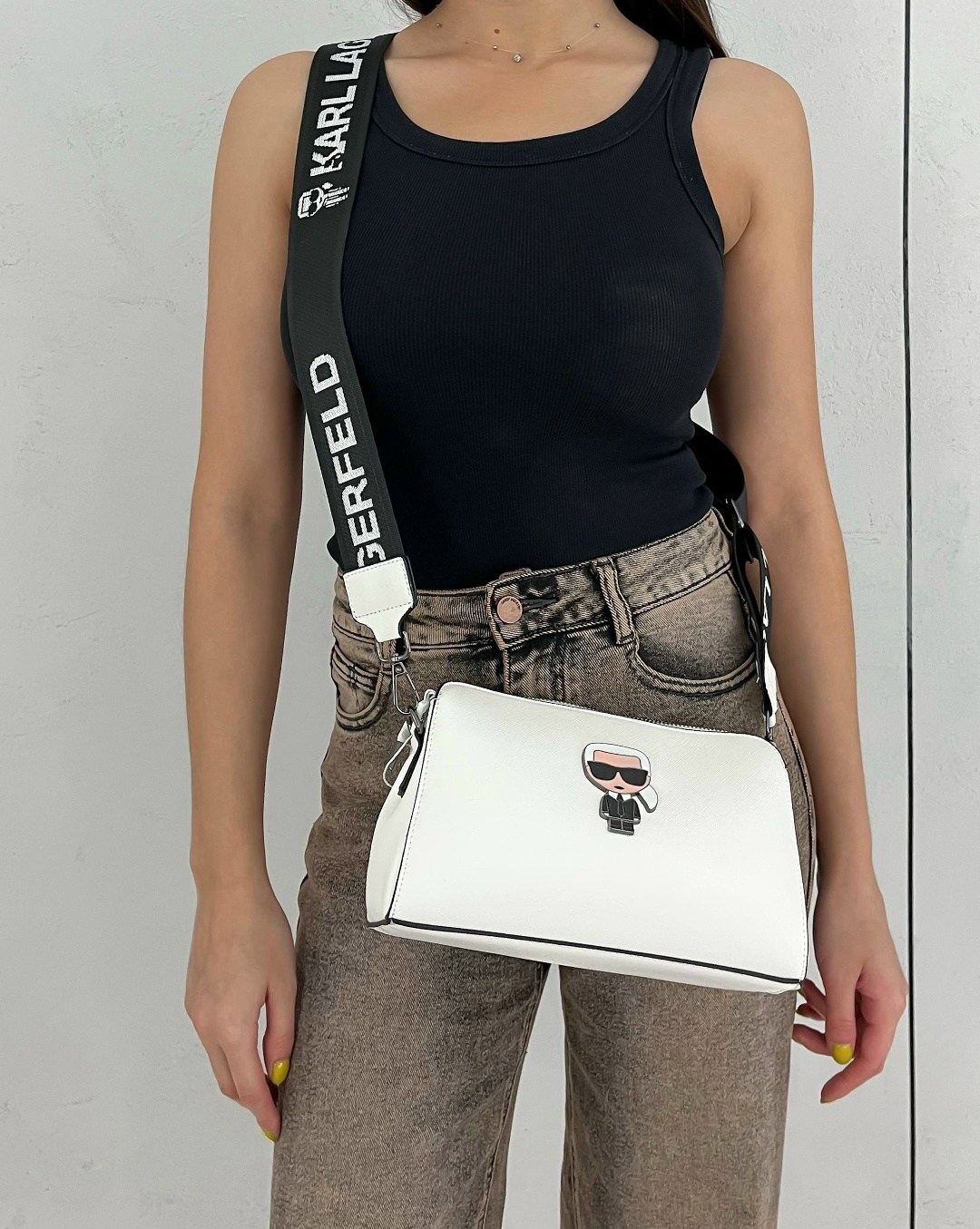 сумка karl lagerfeld кросс боди через плечо karl lagerfeld цвет белый,сумка karl lagerfeld кросс боди через плечо,karl lagerfeld сумка,karl lagerfeld сумка карл лагерфельд женский,женская сумка karl l
