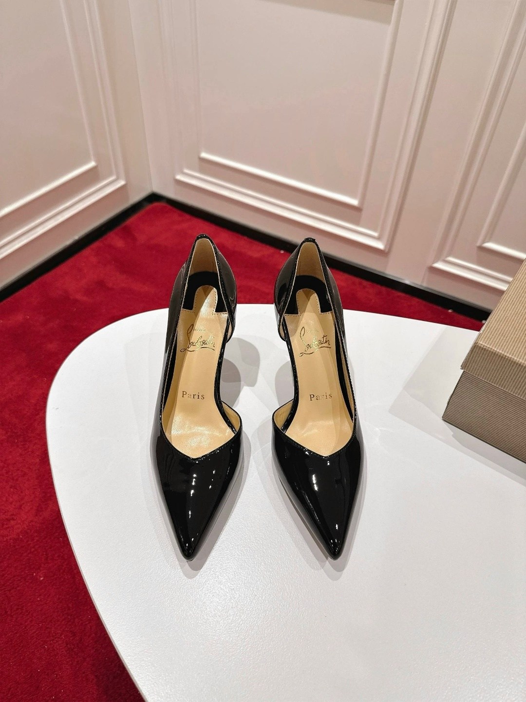 christian louboutin туфли,туфли женские,лакированные туфли женские,туфли louboutin,туфли лодочки женские