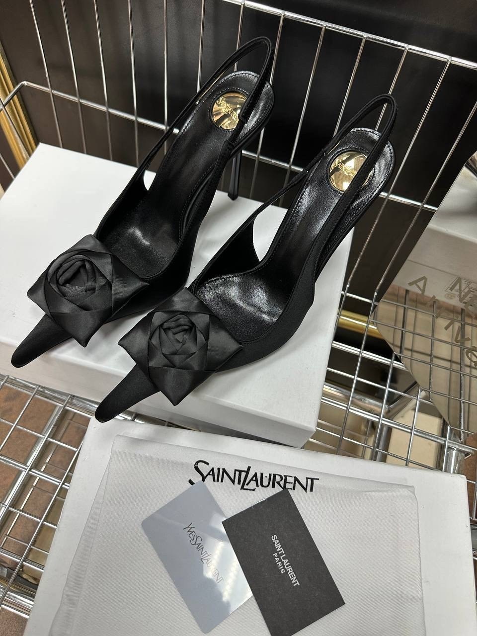 saint laurent туфли,yves saint laurent туфли,женские туфли лодочки,модные босоножки,