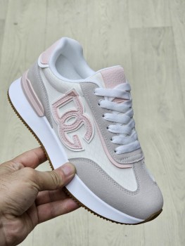 Кроссовки