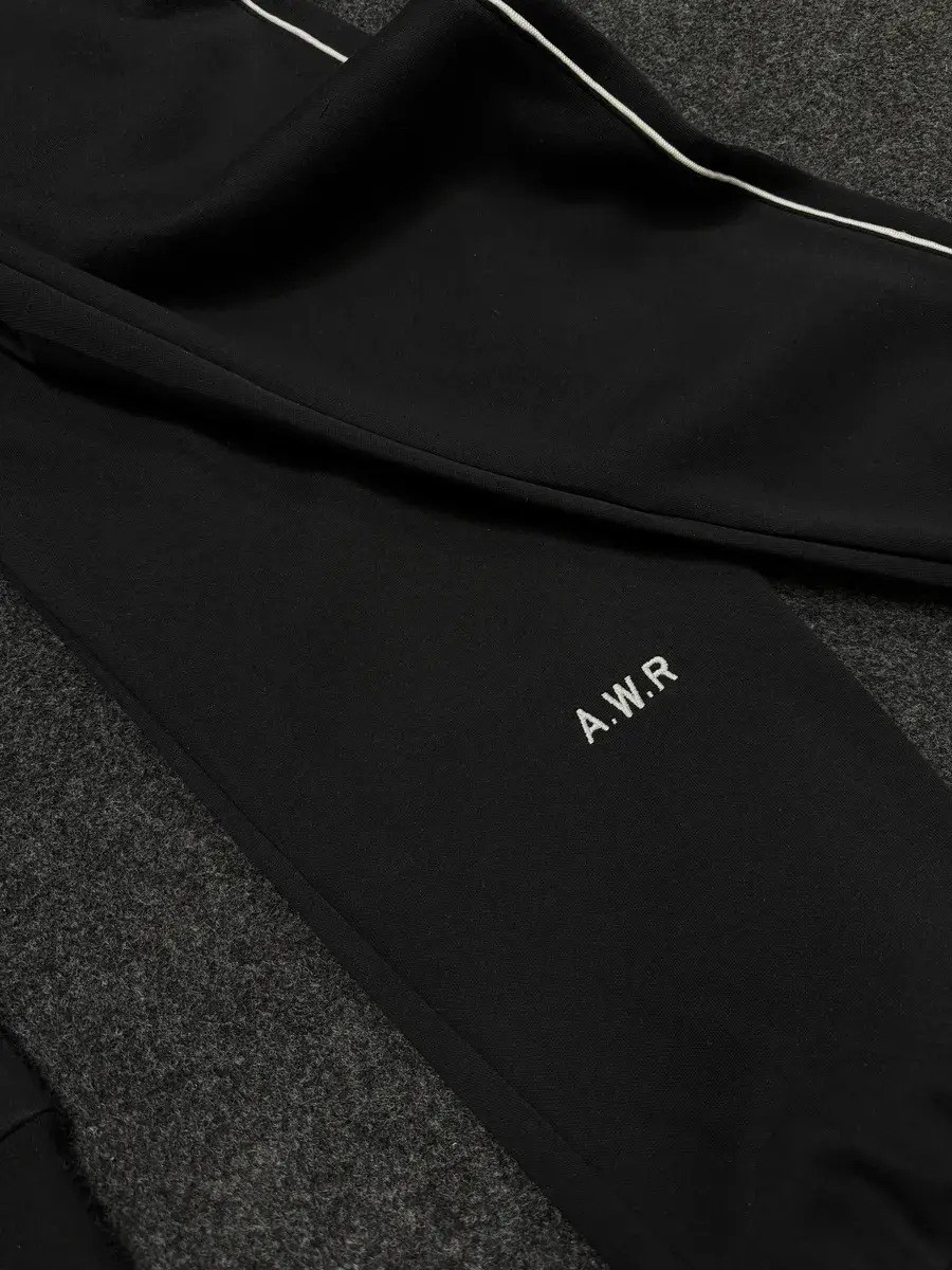 спортивный костюм найк мужской черный с капюшоном,спортивный костюм nike,спортивный мужской костюм nike,спортивный костюм nike на флисе,костюм найк мужской черный с капюшоном спортивный костюм