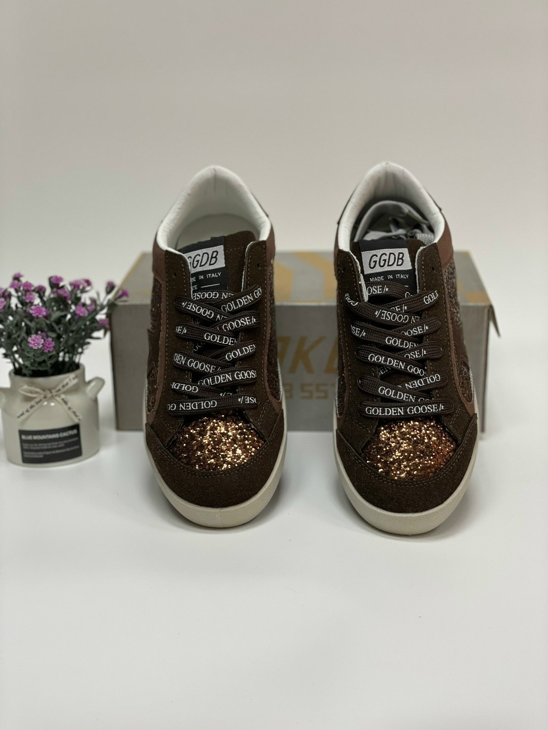 ,женская ,женские кроссовки,обуви,кеды golden goose