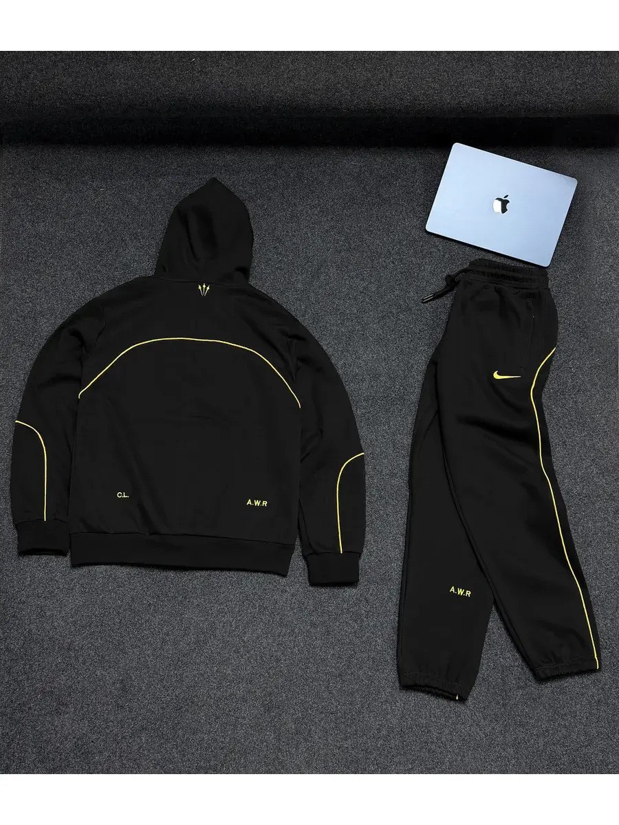 спортивный костюм найк мужской черный с капюшоном,спортивный костюм nike,спортивный мужской костюм nike,спортивный костюм nike на флисе,костюм найк мужской черный с капюшоном спортивный костюм